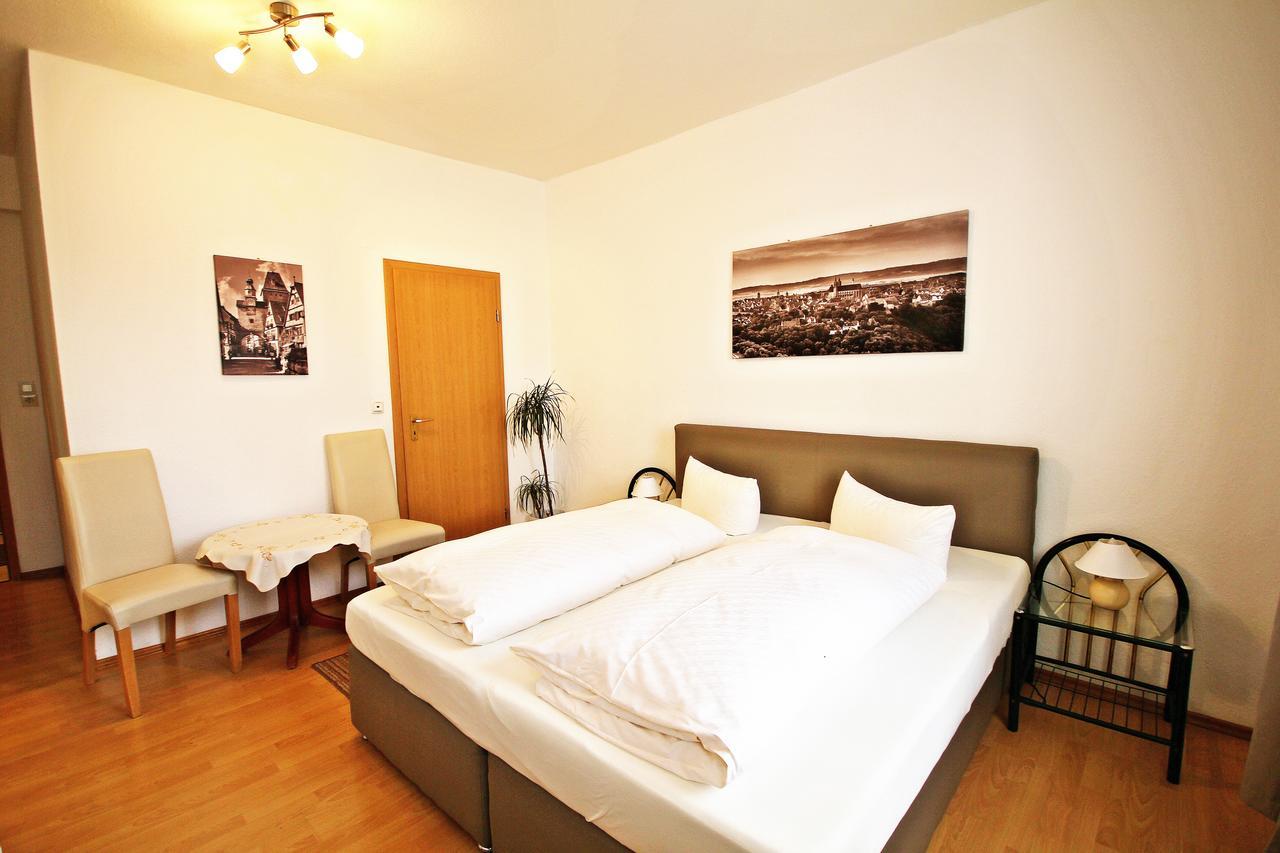 Gaestehaus Edith Rothenburg ob der Tauber Bagian luar foto